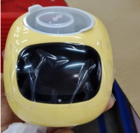 Smart Plant Pot That Keeps Your Greenery Smiling